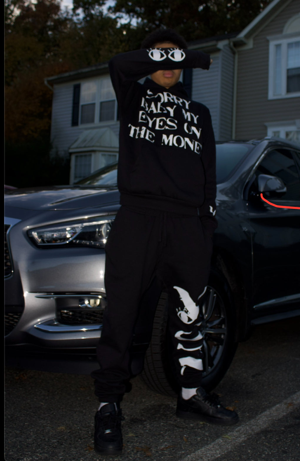 “EYES ON THE MONEY” SWEATSUIT